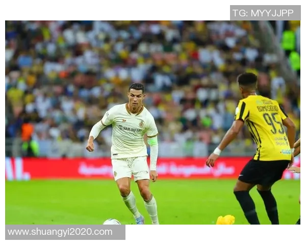 国外足球明星频繁受伤引发关注球迷与球队如何应对这一挑战